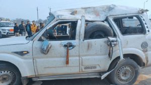 महाकुम्भ मेलाबाट फर्किंदै गरेको स्कोर्पियो दुर्घटना हुँदा पाँच जनाकाे मृत्यु