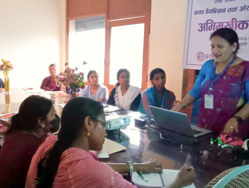 भैरहवा सिद्वार्थनगर–९ का किशोरीहरुलाई अभिमुखीकरण